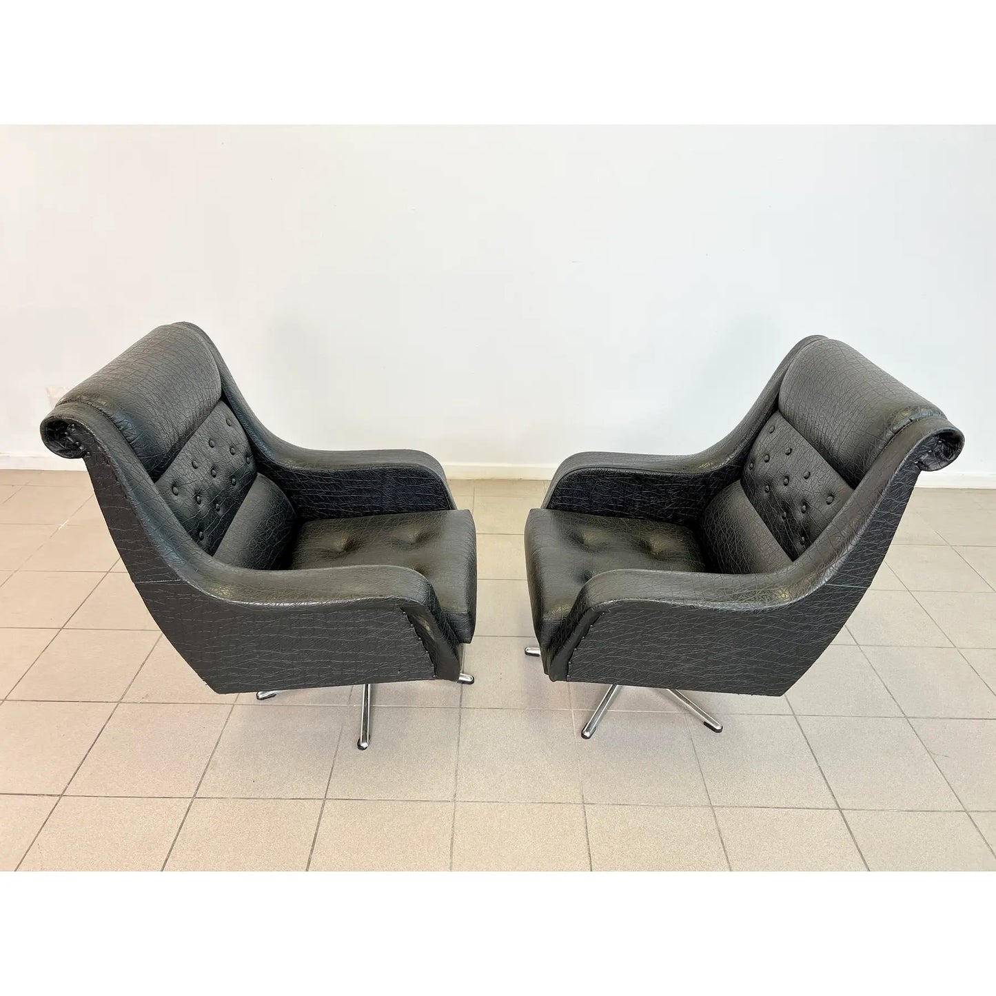 Erhardsen & Andersen Styled Swivel Chairs c.1950 – A Pair