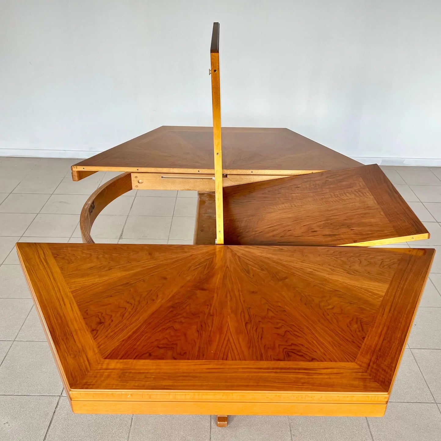Scandinavian Extendable Dining Table