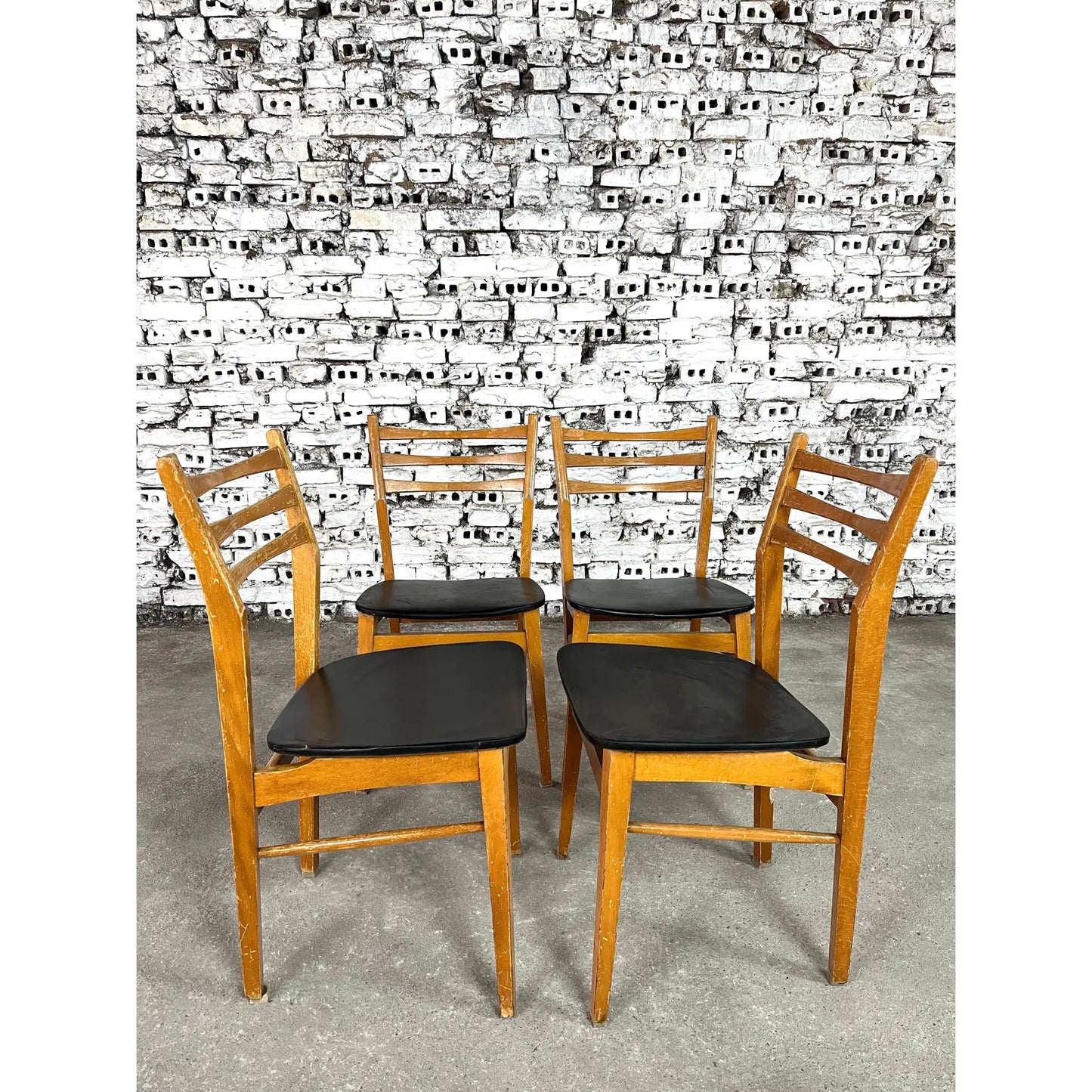 Vintage Danish Dining Chairs, 1960s – Set of 4