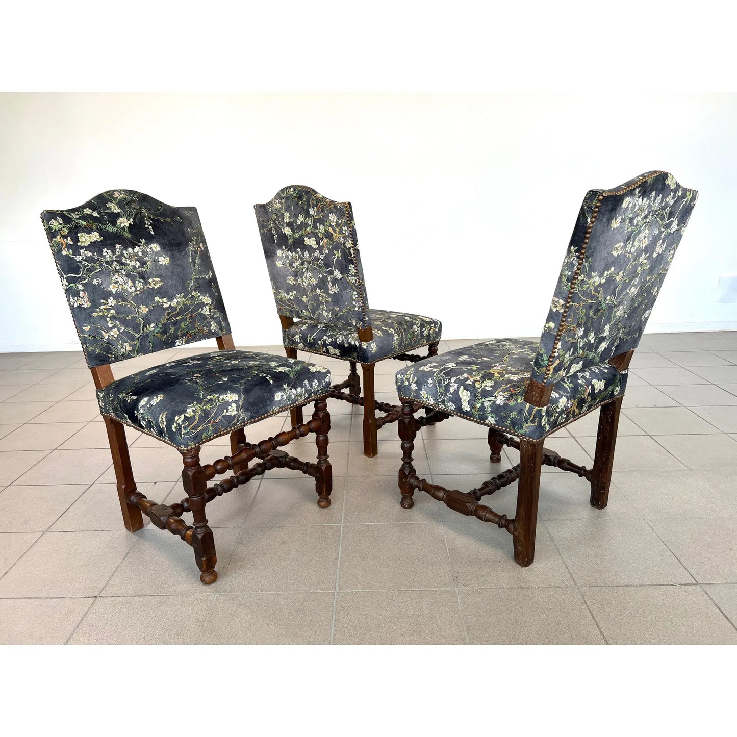 Vintage Louis XIII Style Dining Chairs – Set of 4